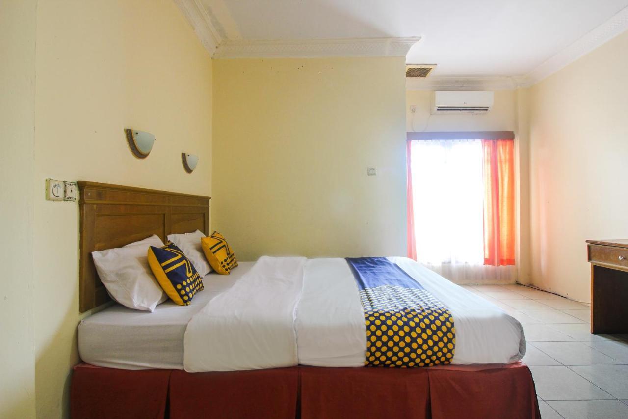สปอต ออน 2809 โฮเต็ล ยัสมิน Hotel Siak Sri Indrapura ภายนอก รูปภาพ