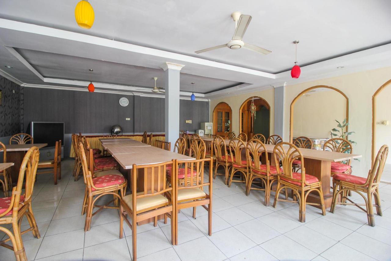 สปอต ออน 2809 โฮเต็ล ยัสมิน Hotel Siak Sri Indrapura ภายนอก รูปภาพ