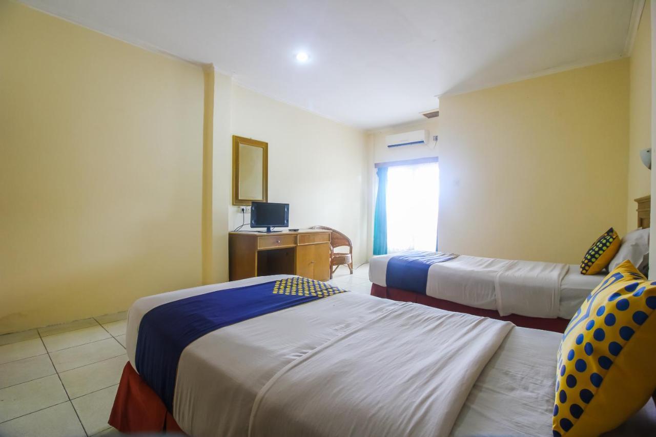 สปอต ออน 2809 โฮเต็ล ยัสมิน Hotel Siak Sri Indrapura ภายนอก รูปภาพ